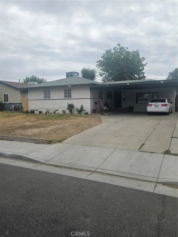 3216 Laurel, Bakersfield, CA 93304