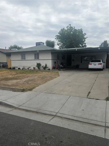 3216 Laurel, Bakersfield, CA 93304
