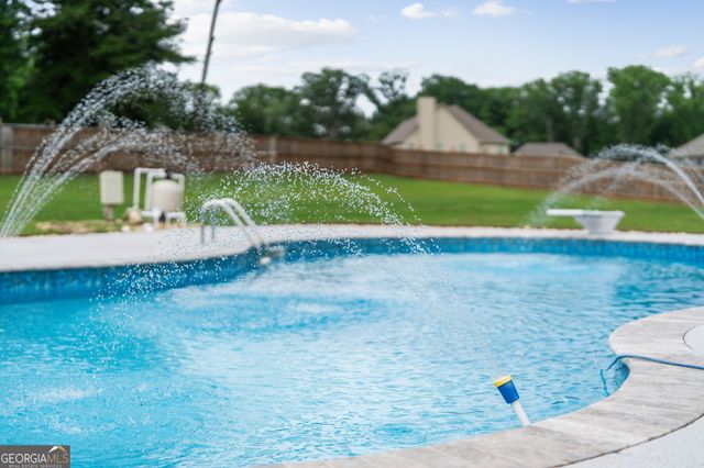 317 Steamwood Lane, Mcdonough, GA 30252