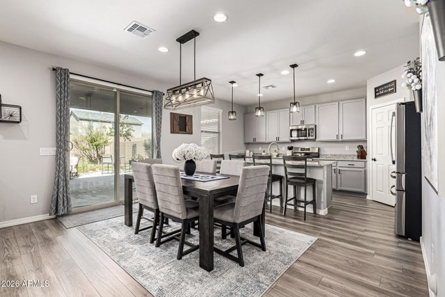 5722 W ATLANTIS Avenue, Phoenix, AZ 85043