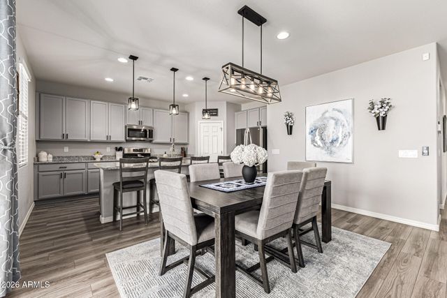 5722 W ATLANTIS Avenue, Phoenix, AZ 85043