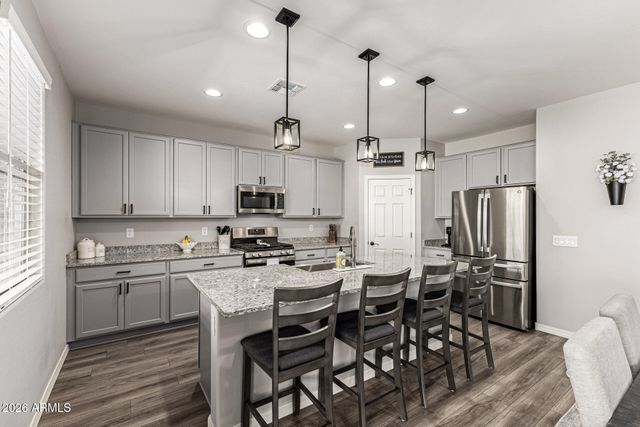 5722 W ATLANTIS Avenue, Phoenix, AZ 85043