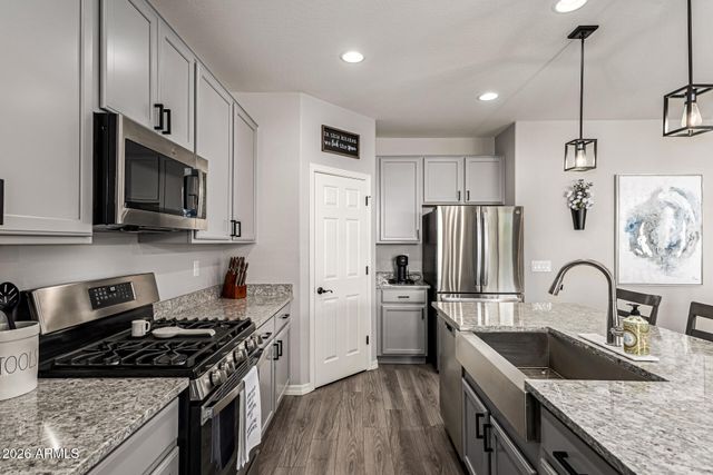 5722 W ATLANTIS Avenue, Phoenix, AZ 85043