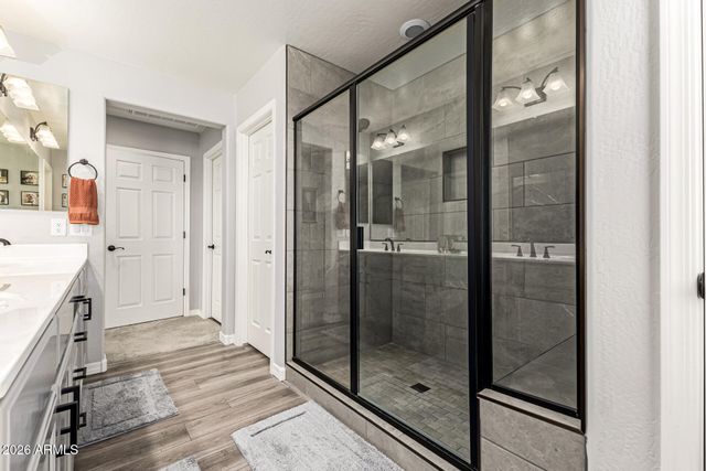 5722 W ATLANTIS Avenue, Phoenix, AZ 85043