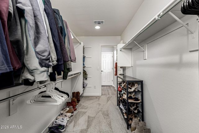 5722 W ATLANTIS Avenue, Phoenix, AZ 85043