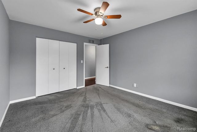 7258 Creeks Bend Court, West Bloomfield, MI 48322