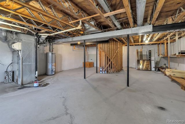 7258 Creeks Bend Court, West Bloomfield, MI 48322