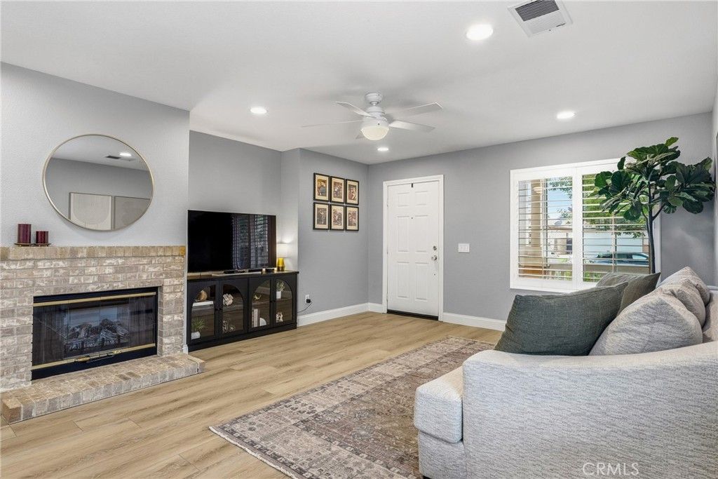 28215 Somerset Court, Castaic, CA 91384 — photo 3