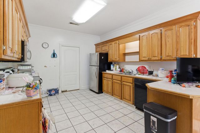 25 Serene Hill Dr., Hattiesburg, MS 39402