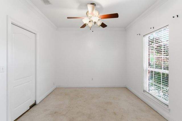 25 Serene Hill Dr., Hattiesburg, MS 39402