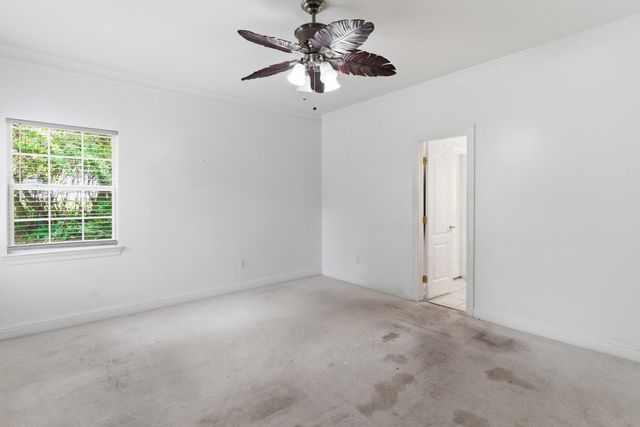 25 Serene Hill Dr., Hattiesburg, MS 39402