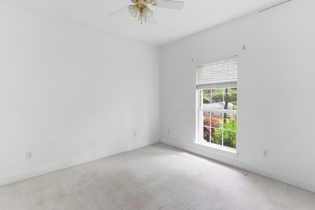 25 Serene Hill Dr., Hattiesburg, MS 39402