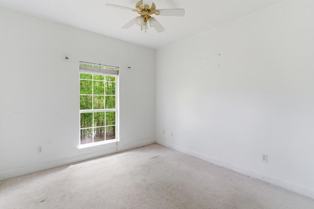 25 Serene Hill Dr., Hattiesburg, MS 39402