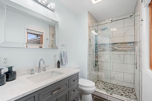 997 Carlton Drive, Shoreview, MN 55126