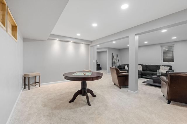 997 Carlton Drive, Shoreview, MN 55126