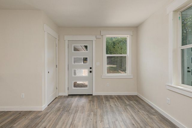 310 E Washington Street, Pierce City, MO 65723