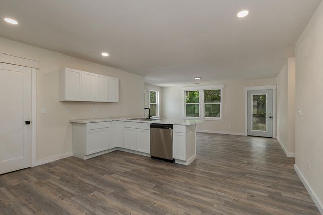 310 E Washington Street, Pierce City, MO 65723