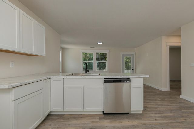 310 E Washington Street, Pierce City, MO 65723