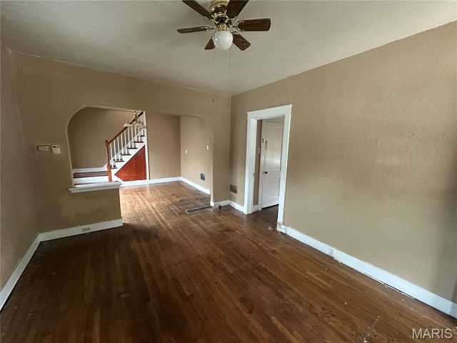 9969 Lark Avenue, St Louis, MO 63125