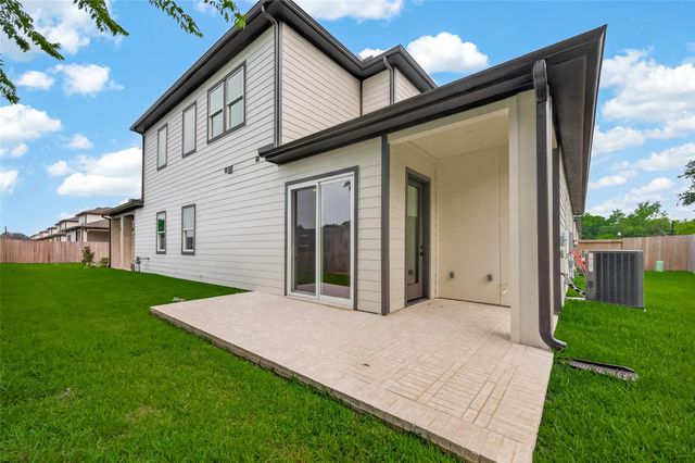 4328 Avron Drive B, Stafford, TX 77477