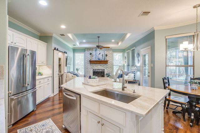 134 Forest Creek Circle, Weatherford, TX 76088