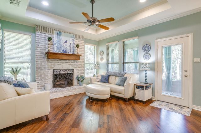 134 Forest Creek Circle, Weatherford, TX 76088