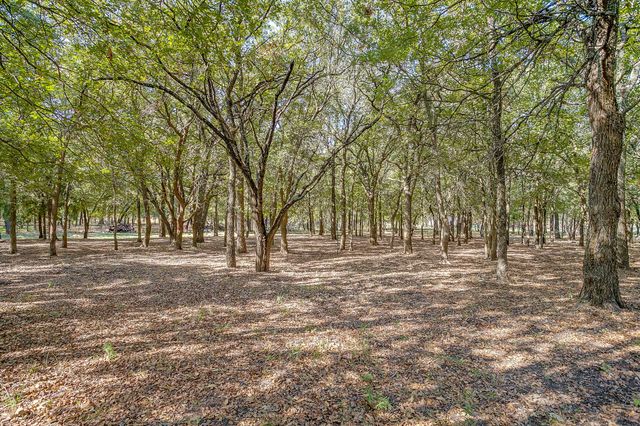 134 Forest Creek Circle, Weatherford, TX 76088