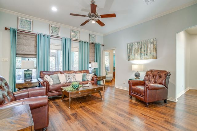 134 Forest Creek Circle, Weatherford, TX 76088