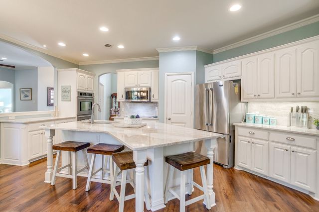 134 Forest Creek Circle, Weatherford, TX 76088