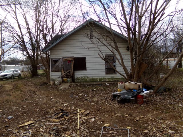 826 W Church St, Lewisburg, TN 37091