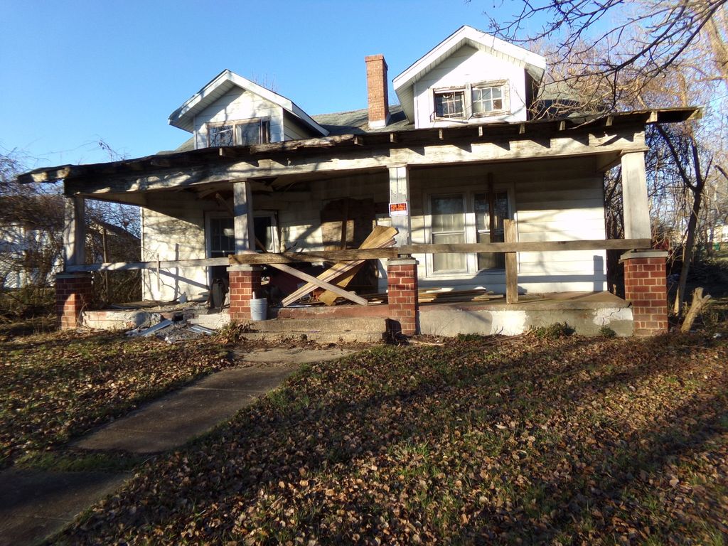 826 W Church St, Lewisburg, TN 37091