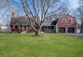 9 Avon Drive, Sandwich, MA 02563