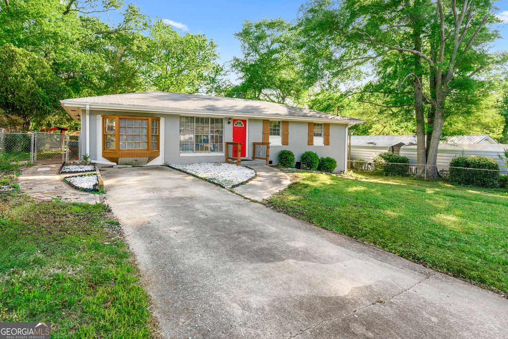 1082 Green Valley Drive NW, Conyers, GA 30012