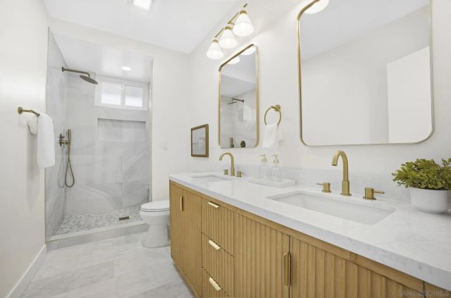 4971 September St., San Diego, CA 92110