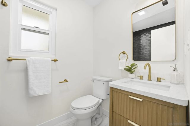 4971 September St., San Diego, CA 92110