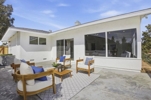 4971 September St., San Diego, CA 92110