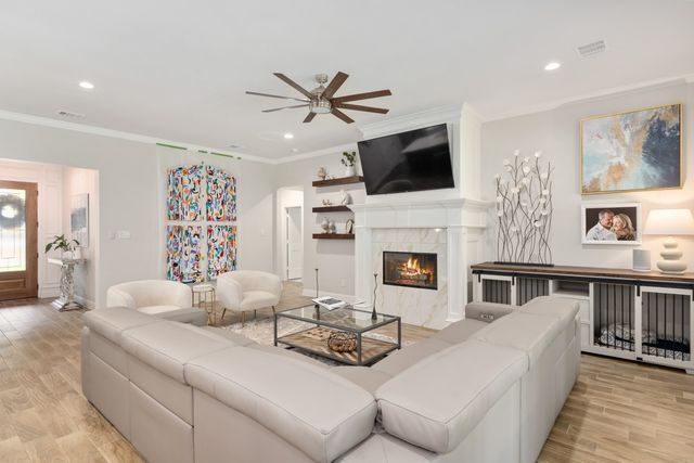 245 Colonial Drive, Mabank, TX 75156