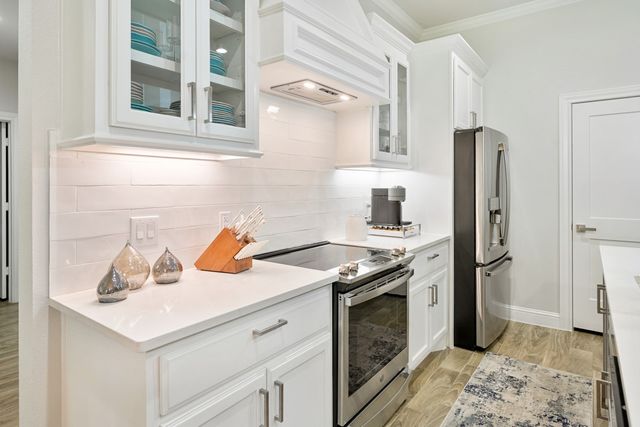 245 Colonial Drive, Mabank, TX 75156