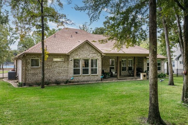 245 Colonial Drive, Mabank, TX 75156