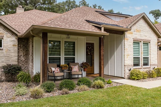 245 Colonial Drive, Mabank, TX 75156