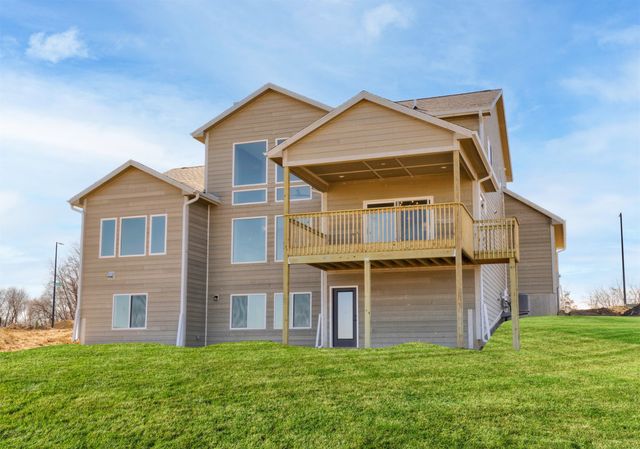 4704 Cartier Avenue, Ames, IA 50014