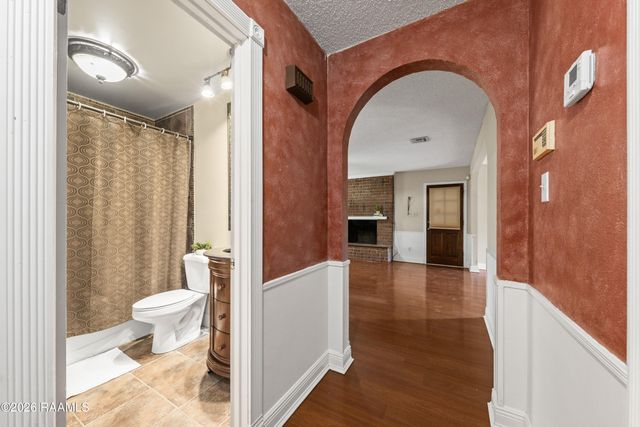214 Saint Nicholas Drive, Lafayette, LA 70506