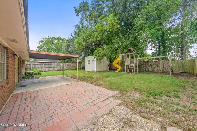 214 Saint Nicholas Drive, Lafayette, LA 70506