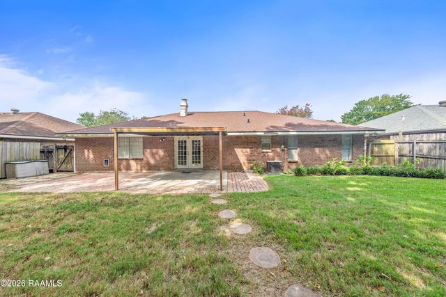 214 Saint Nicholas Drive, Lafayette, LA 70506