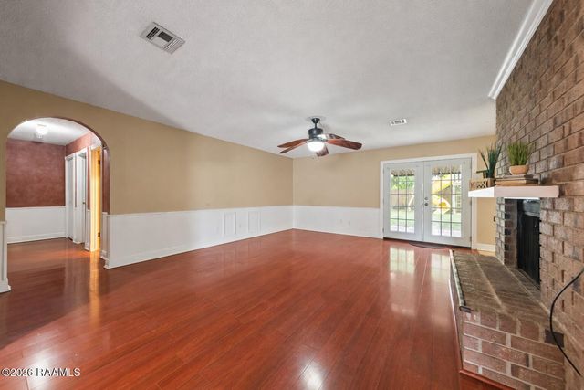 214 Saint Nicholas Drive, Lafayette, LA 70506
