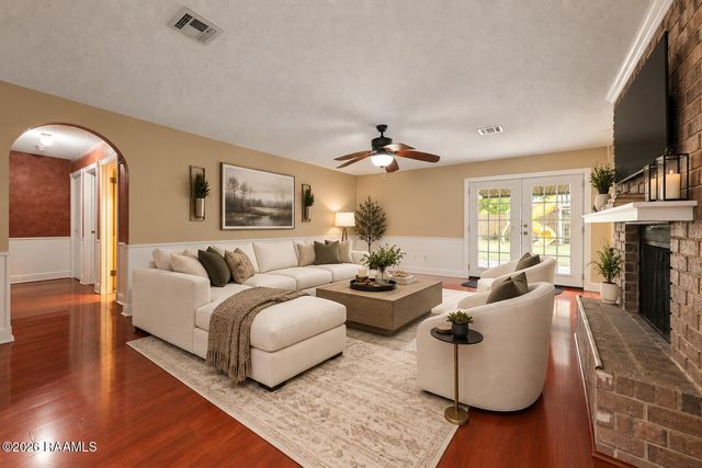 214 Saint Nicholas Drive, Lafayette, LA 70506