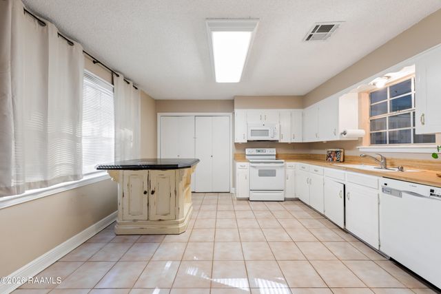 214 Saint Nicholas Drive, Lafayette, LA 70506