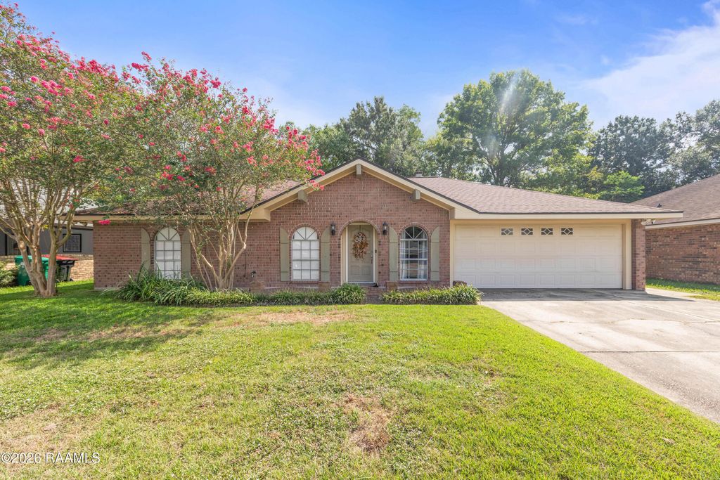 214 Saint Nicholas Drive, Lafayette, LA 70506