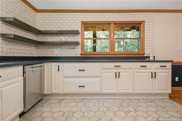 35 Lilly Loop, Sanford, NC 27332