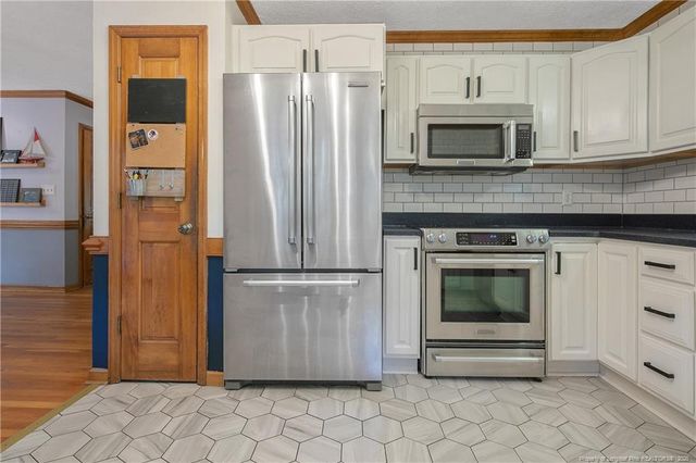 35 Lilly Loop, Sanford, NC 27332